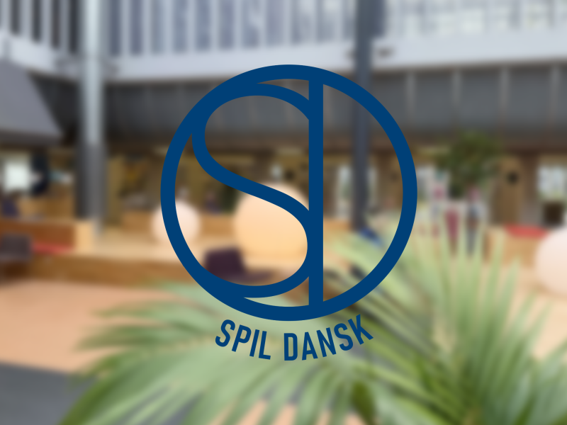 Spil Dansk logo på baggrund